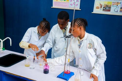 College students working in the chemistry laboratory